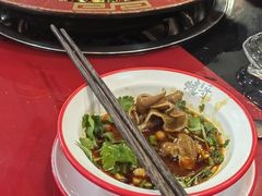 -烧哥美蛙肥肠鱼火锅·十五年社区店