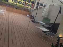 -UNI UNI(环亚凯瑟琳店)