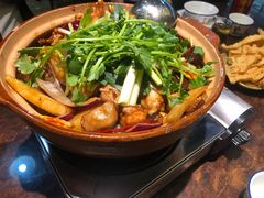 -胡须佬鸡煲四季火锅(海雅缤纷城店)