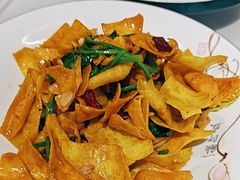 菠菜粉格子-渔满仓海鲜楼