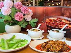 -渝信川菜 · 川味家常菜(财富购物中心店)