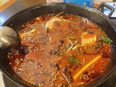 -鸿顺老铁锅美蛙鱼府(解放碑店)