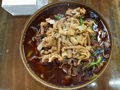 招牌烧鸭-一品红烧鸭特色川菜(三岔湖店)