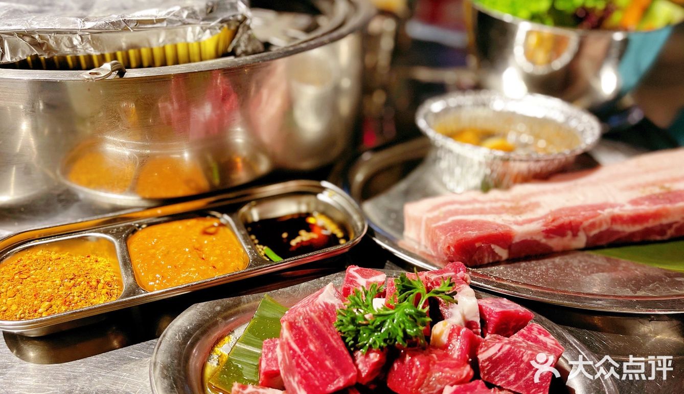 大口吃肉，大碗喝酒，peace yo！