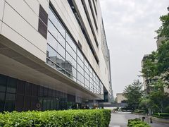 -乐刻运动健身(蓝润摩里中心店)
