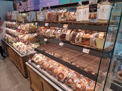 面包甜点陈列柜-巴黎贝甜(亿合城店)