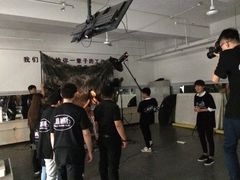 -维纳斯化妆摄影学校