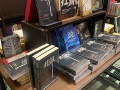 -钟书阁(松江泰晤士小镇店)