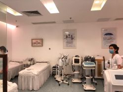 包房-痘院长·祛痘·皮肤管理