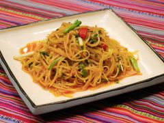 -香巴拉云南餐厅(华莱坞店)