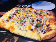 水果风味火焰烤饼-MOSSO德国餐厅·音乐酒吧(环宇荟店)