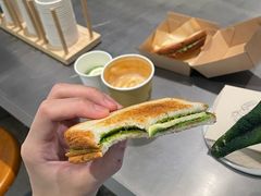 -爱樂咖啡(青年体育公园店)