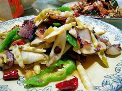 高山老腊肉-将就吃农家特色土菜馆