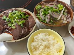 -大众跷脚牛肉馆·非遗传承单位(峨眉山店)
