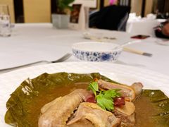 利比里亚火腿荷叶蒸乳鸽-Yan Ting 宴庭中餐厅(上海静安瑞吉酒店)