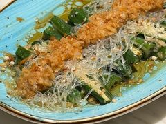 蒜蓉粉丝蒸秋葵-陶陶居酒家(新天地店)