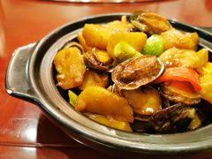 红岛鲍鱼烧土豆-老胶东家常菜馆(市场一路店)