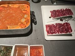 -左庭右院鲜牛肉火锅黑金店(陆家嘴中心店)