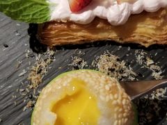 燕窝彩珠焗金丝酥伴流沙煎堆-新同乐鱼翅酒家(美丽华店)