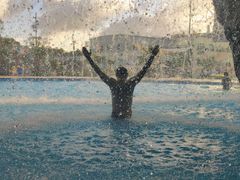 -太阳岛沙滩泳场水上乐园