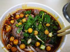 生烫鲜牛肉粉-江三王记牛杂馆(总店)