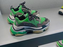 -BALENCIAGA(比斯特苏州购物村店)