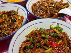 -荆九爷爆炒桥头三嫩(云南北路店)