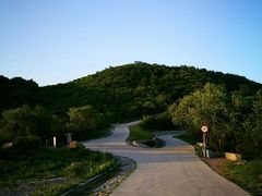-鬼笑石后山停车场