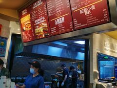 -The Habit Burger Grill 哈比特汉堡(复兴soho店)