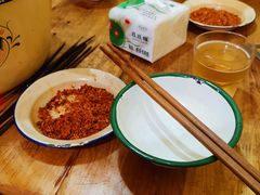 -拈签一笑黄牛肉辣卤串串
