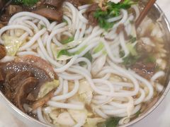 -花溪王记牛肉粉(四季花溪商场店)