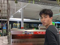 -蚝哥花姐湛江烤生蚝(美丽湾市场店)