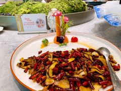 干椒炒牛肝菌-外滩·云南人家(昆明旗舰店)