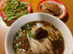-矮子粉店1985·长沙米粉(湘春路店)