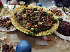 -郑小二山东特色炒鸡店(红小巷店)