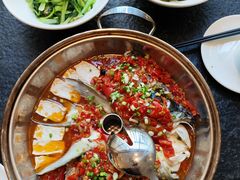 -鱼鲜饭香·招牌汽锅剁椒鱼头王