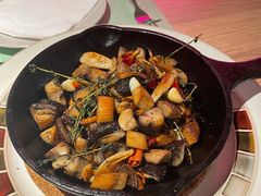 橄榄油煎蘑菇-幸薈飯堂