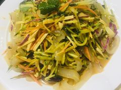 大拉皮-柴火东北铁锅炖(鲁班店)