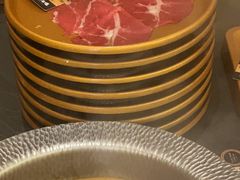 -牛YO寿喜烧·铁板烧和牛火锅自助(市府恒隆店)