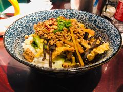 -粉家柳州螺蛳粉(杨宅路店)