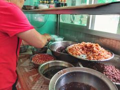 -灵山卢梅燕粉店