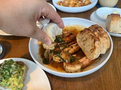 -ROAST coffee & eatery