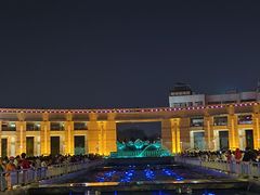 -泉城广场