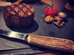 -恰餐厅及酒吧 CHAR Bar & Grill (北京丽都皇冠假日店)