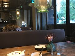卡座-Carbon莫卡哆·意大利复古集市餐厅(杭州大厦店)