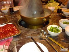 20110218348-月圆火锅(宁海东路二店)