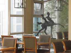 -月亮河温泉度假酒店