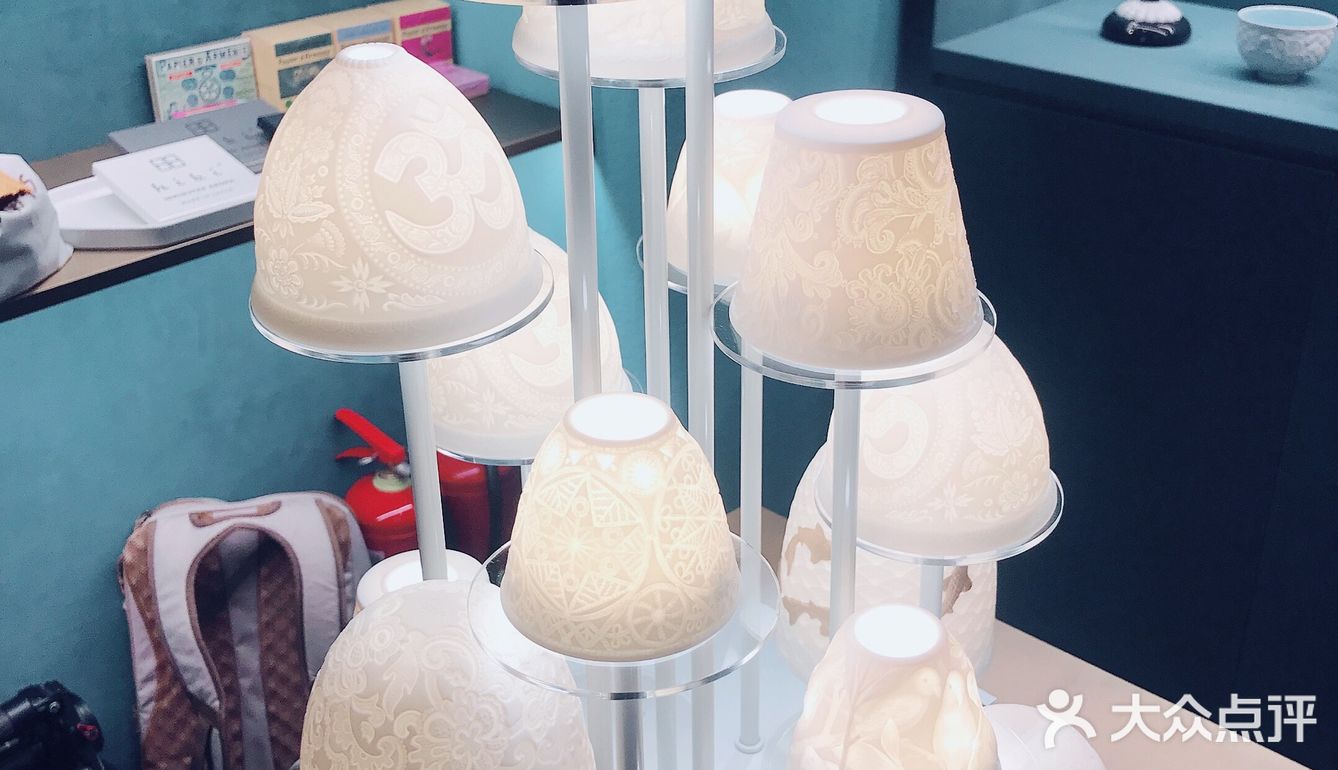 刚在SKP开店的6knows 香氛集成店又在国贸商城