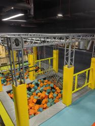 -蹦贝运动中心·蹦床·攀岩·闯关(龙岗店)