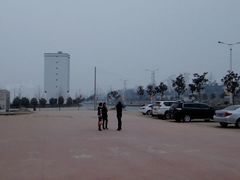 `B`)_RXOACS0Q13Y~9R}1%H-北京南站-立体停车场